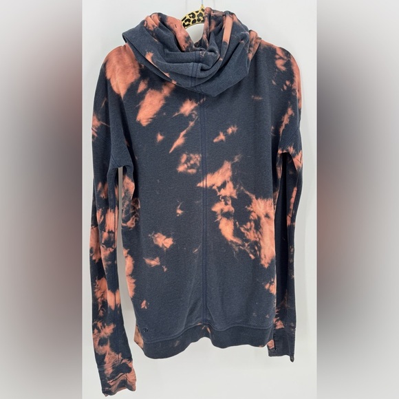 Lululemon Bleached Tie-Dyed Funnel Neck Hoodie - Picture 3 of 15
